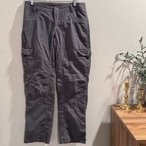 Kuhl Women’s Size 10 Gray Legendary Roll Up Pants Outdoor Pockets Performance